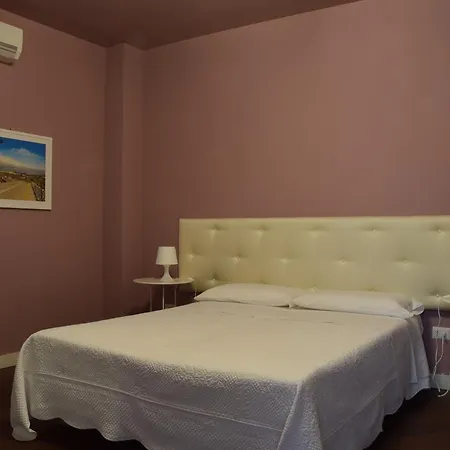 Cavour 4* Ачиреале