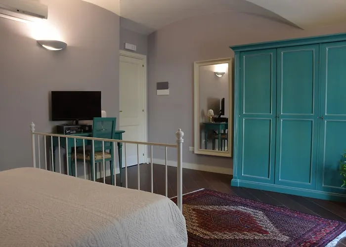 Residenza Cavour Affittacamere 4*